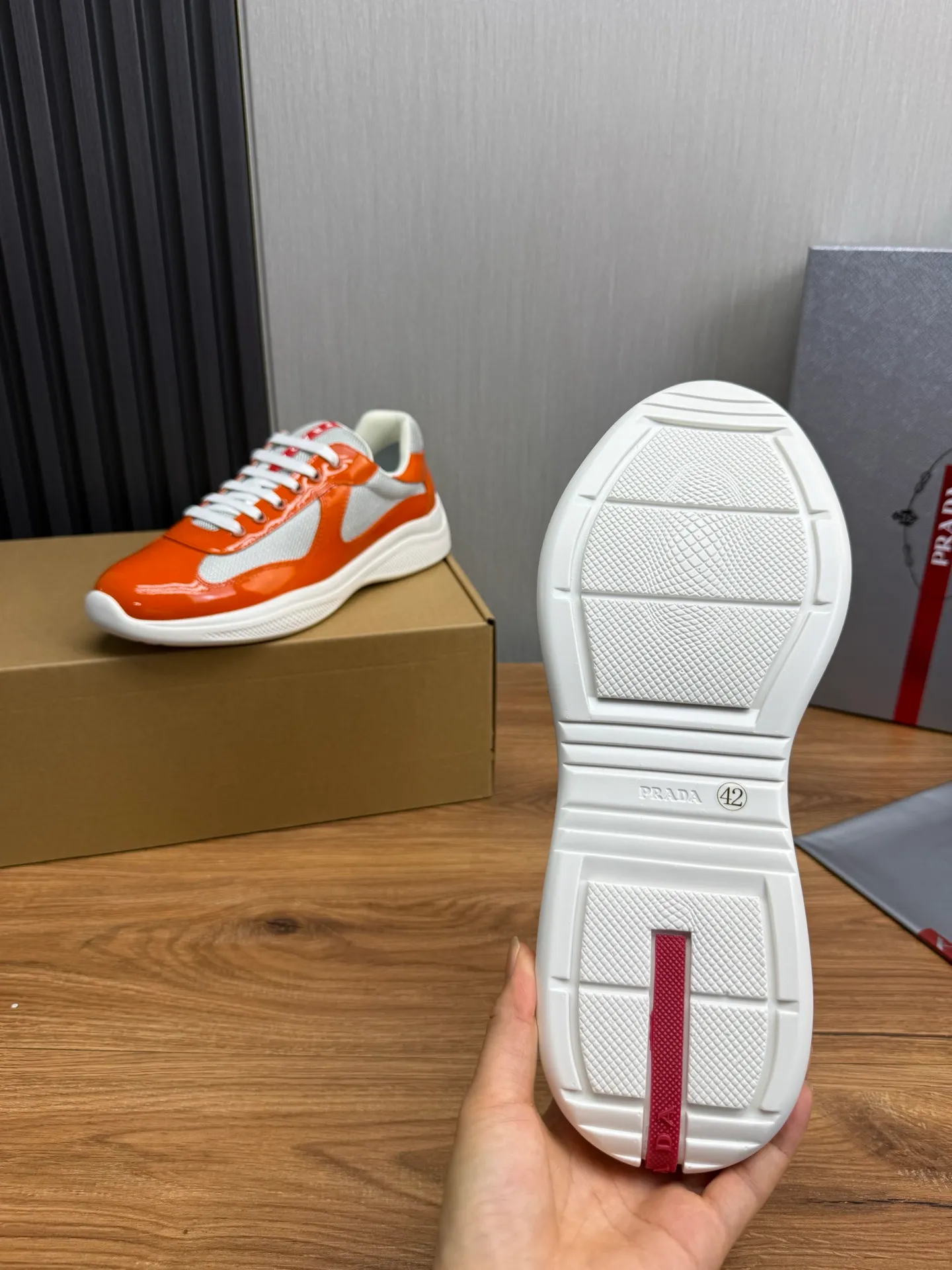 Men's shoes 640💰 [PRADA] Hot selling items🔥Must be recommended every day~~ Official website synchronized, 1:1 high quality shipments✔️ Imported cowhide fabric, rubber material + cowhide lining, original bottom, high-end airplane box packaging🎁 38-45 (38.45 custom-made, non-returnable)